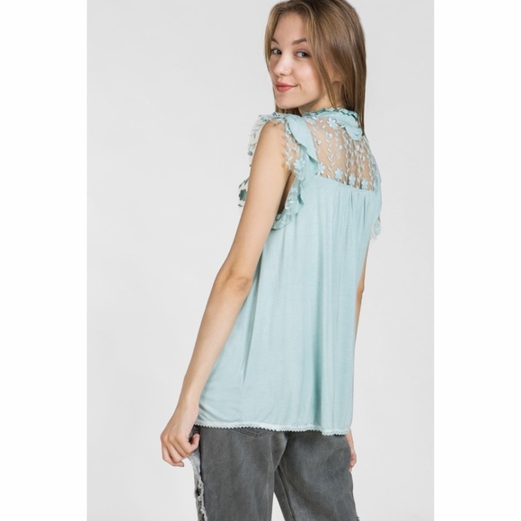 POL Mint Green Pleated Floral Lace Button Down Sleeveless Rayon Top - Picture 3 of 6
